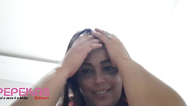 Novinha gulosa safada e gostosa trai o marido