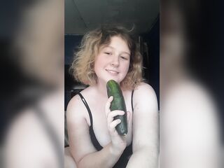 PLAYING WITH A CUCUMBER - Fansly - starjoannaxxx