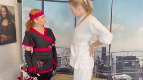Ninja VS Karate - BELLYBUTTON WORSHIP - Sunnie Soliel & Vika Ruslanova HIDEF