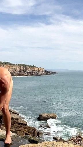 Public Sex with a Big White Bubble Butt Portuguese Nympho