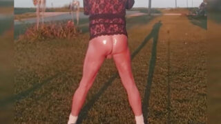 Voyeur, kjole – offentlig solojentefilm av amatør amerikanske transvestitter i undertøy som får anal faen