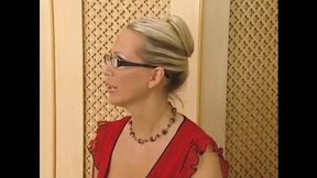 Sekretarin 5: German secretary gets big cock in her pussy