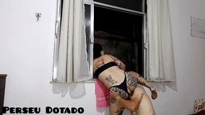 pulei o muro da vizinha pra fuder antes que o marido chegasse