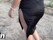 NOVIA YinyLeon follada en el COCHE por una GRAN POLLA en el Parking Público 1win Fake