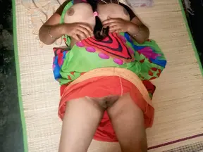 Village aunty smooth pussy
