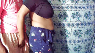 Film de casă cu o adolescentă asiatică de 18 ani, futută anal