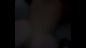 Se queja como una golfa mamona