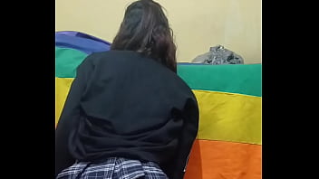 Novinho gay se masturbando