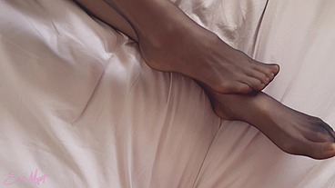 My ex-girlfriend gave me her pussy to get a good portion of creampie.