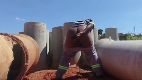 I Took Advantage of the Holiday to Be Alone and at the Construction Site