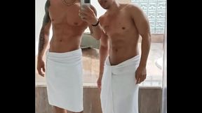 DANDO LEITE DIRETO DA FONTE PRA PUTINHA.