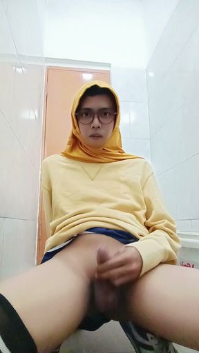 Hijab Asian Femboy Public Masturbate at Office Toilet