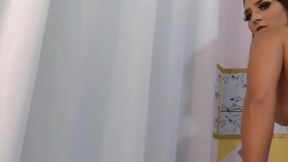 Hot Brazilian girl shaking her ass to funk music