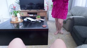MILF Offers Special Deal to Pay the Rent to Horny Landlord