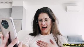 Angry GF gets wild by rubbing feet