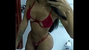 Fl&aacute_via Alves Balan&ccedil_ando O Bumbum