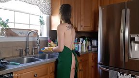 Sage Eldritch Dishwashing Nude in a Starbucks Apron