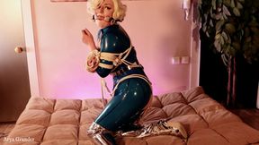 Sub Girl - Bondage Escape Gag Milf In Latex Free Porn Video