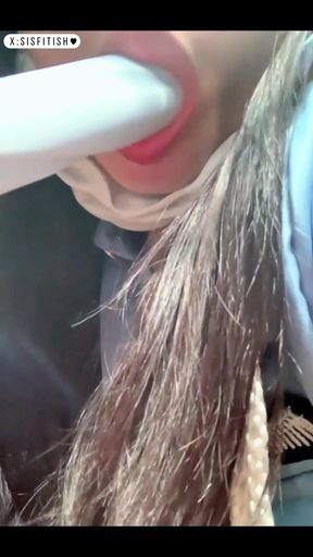 Cosplay Black Stockings and High Heels, a Sexy and Alluring Police Officer, Can You Still Get up and Go to Work Tomorrow?