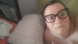 Girl gives amateur blowjob on the couch with cum in mouth