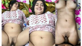 Indian teen from Tinder  surprises  me with her bubble butt