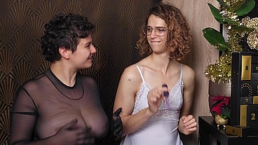 Sextoy Advent Calendar Day 5: The 24 days of pleasure with @melodyfluffington and @nohya_lingerie!