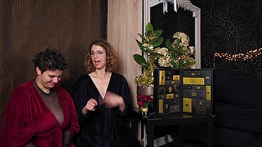 Sextoy Advent Calendar Day 5: The 24 days of pleasure with @melodyfluffington and @nohya_lingerie!