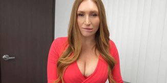 Turned on Wife Asks for Sperm to Get Pregnant