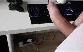 Uncut Cock Wank - So Geil Gewichst 2