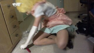 Kigurumi Maid Breathplay, Vibrator in panty