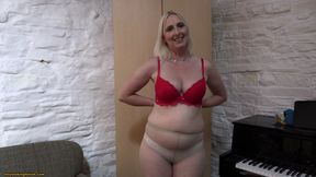 Tracey Lain: Trying On Bras (1080 Version)