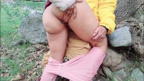 Big-breasted, Big-assed MILF Sucking a Perverted Old Man's Cock and Taking It in Her Juicy Pussy