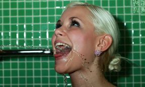 PissDrinking-Dido Angel kneels for golden showers after anal