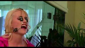 Kinky Gina Killmer gets mouth a.