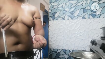 Local Aunty home made sex Desi sex aunty indian