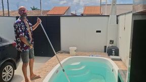 Fodendo gostosa enquanto todos saíram de casa!