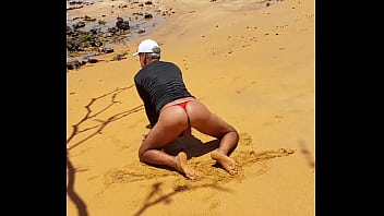 Ladysilva latina gay bunda gostosa na praia