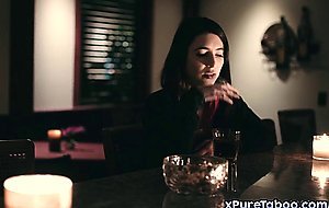 Patient manipulated into having lesbian sex
