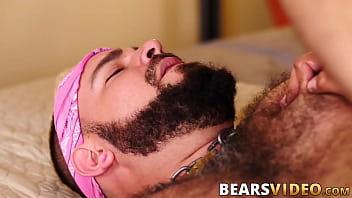 Macho bear pounding his chubby boyfriend bareback