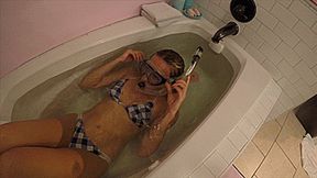 Bathtub Snorkel Fun With Russian Beauty Vika (HD 1080p MP4)