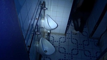 straigth suck big dick on public toilettes