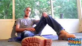 Leo McArthur is eager to pull out his fat cock and wank