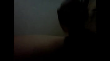 Me masturbo solo el ba&ntilde_o