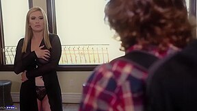 Lindsay Lee Amazing Hug Tits Receives A Lot Of Pleasure
