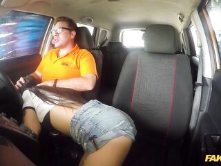 Rae Lil Ebony BLOW JOB QUEEN sucks dong in a car wash - Fake Driving School