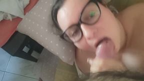 Italian GF gives sloppy blowjob on the couch, takes cum in mouth