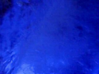 3 sexy lesbian babes break their cunt with a large ding-dong