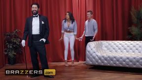 Thicc housewife cheats on her husband