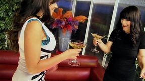 daisy rock and valery summer use a collection of sex toys to get off!