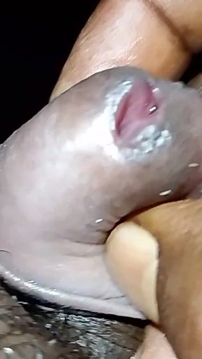 Cock in V